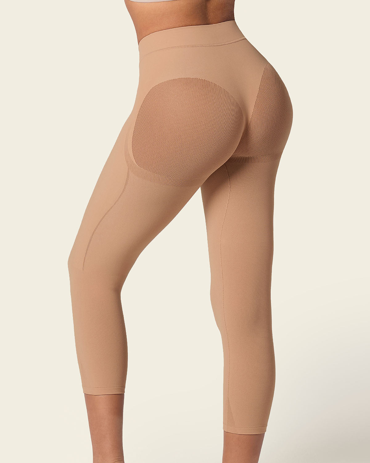 Invisible High-Waisted Capri Shaper Leonisa