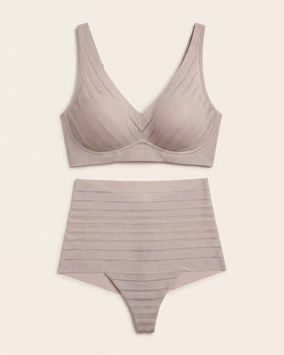Daily Bra + UltraStripe Undetectable in Nude