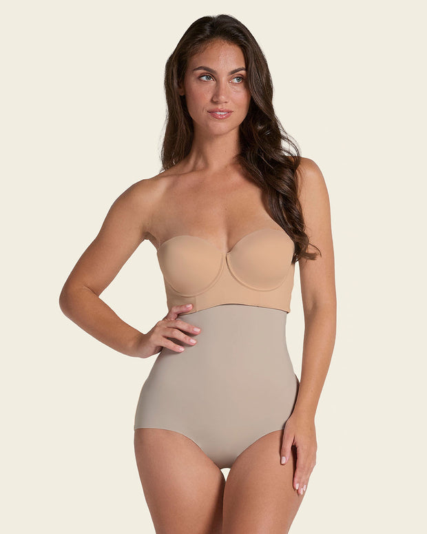 Braguita faja de tiro alto con control moderado en abdomen y espalda#color_802-beige