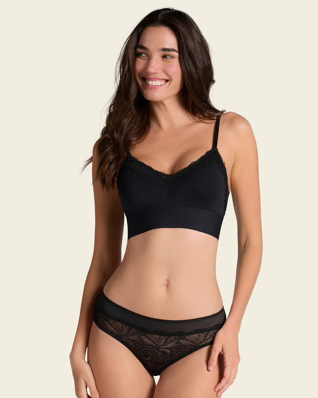 Bralette cómodo y suave con buen cubrimiento en espalda#color_700-negro