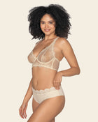 Sujetador tipo bralette en encaje y transparencias