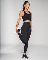 Top deportivo estilo crop top sin costuras acanalado de secado rápido#color_700-negro